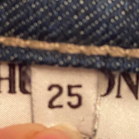 Hudson Premium Low Rise Bootcut Jeans. Size 25. 30 in inseam & Made in the USA. - Picture 5 of 10